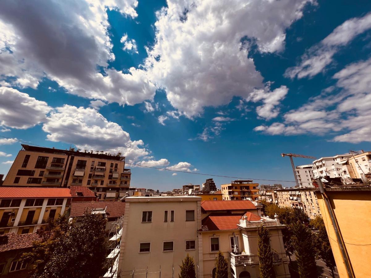 City Center Two Private Bedrooms Near Scanderbeg Square On Shared Apartment Tirana Extérieur photo