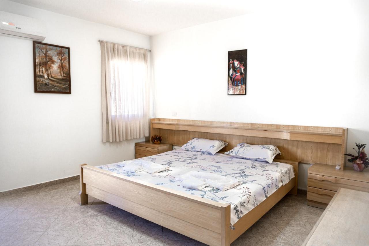 City Center Two Private Bedrooms Near Scanderbeg Square On Shared Apartment Tirana Extérieur photo