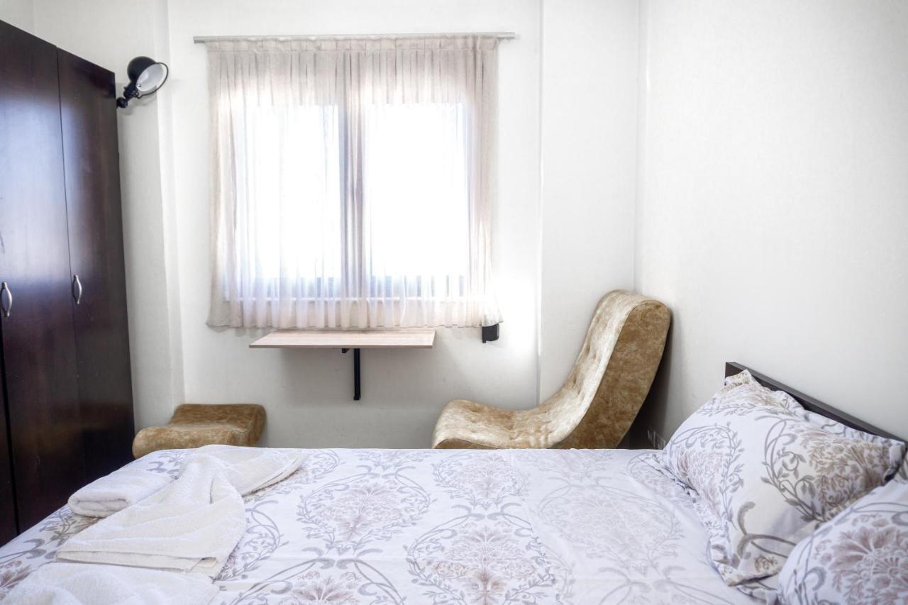 City Center Two Private Bedrooms Near Scanderbeg Square On Shared Apartment Tirana Extérieur photo